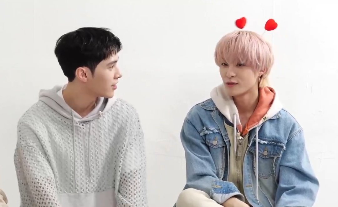 jaheanget47's tweet photo. happy birthday anak ganteng, sehat sehat yaa dek, jangan sampe sakit, sukses terus bareng wayv❤️❤️

#HAPPYYANGYANGDAY
#OurMiracleYANGYANG 
#여러분_봐봐_양양이_오늘_생일
#刘扬扬1010生日快乐 https://t.co/2lleJTLASl