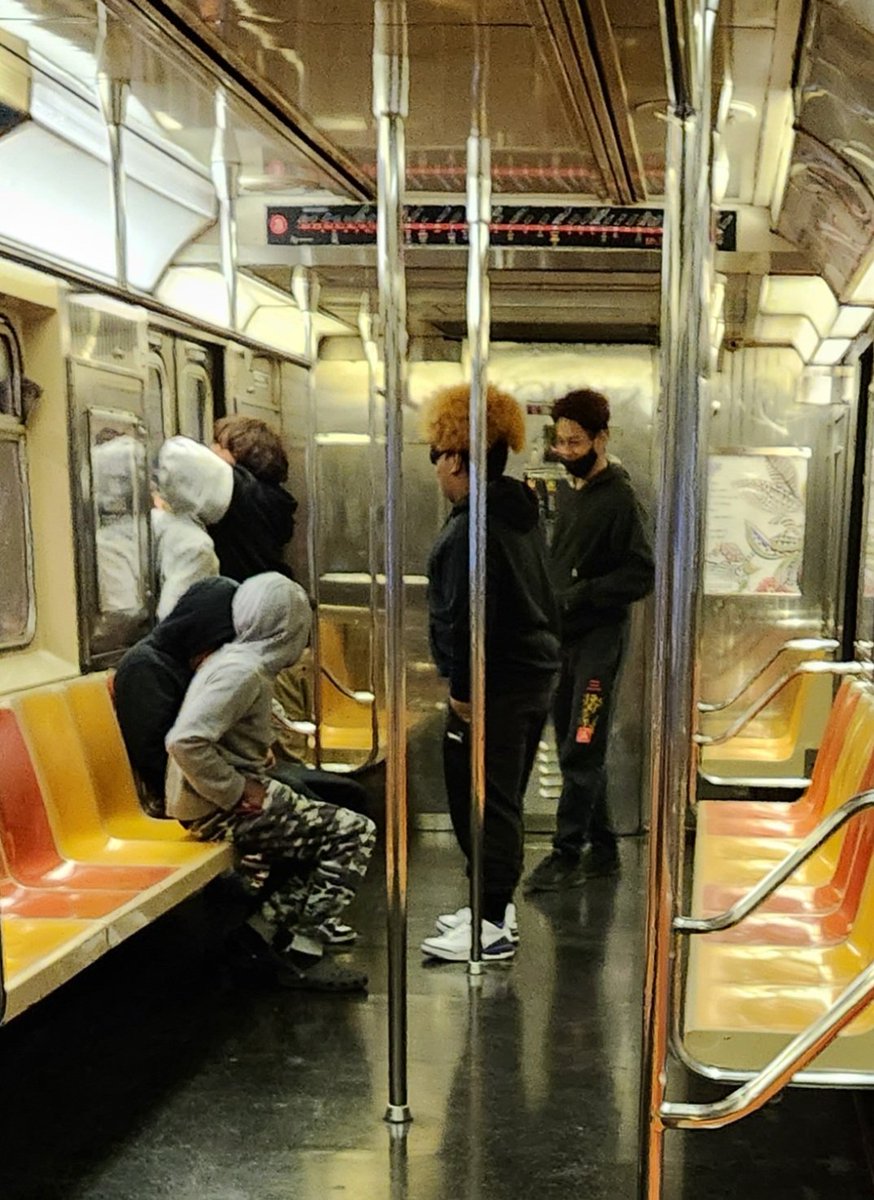 DaPr03's tweet photo. @NYCTSubway 8:32 PM Southbound 3 train going local, car 1325 at 34 St-Penn Station, 6 kids going to the back multiple times and then pulled the brake cord after the doors opened.

Conductor was notified, but he replied by saying "I don't care" and called it in anyway. https://t.co/76hSxytDSO
