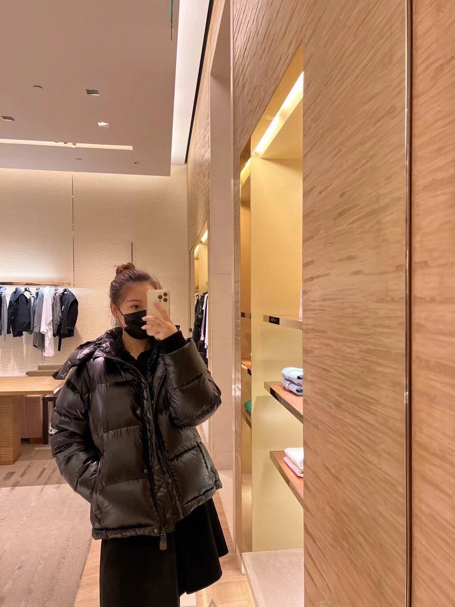 BenjiMoana's tweet photo. hmm...Which is better?😣 https://t.co/5uEEQSWOFC
