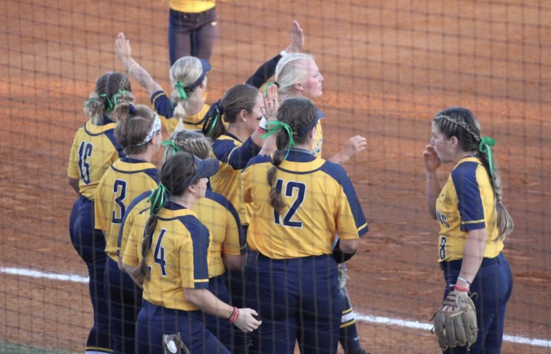 📸 All smiles for our first game day of the fall and 2️⃣ wins. #GoChoctaws #COTM
