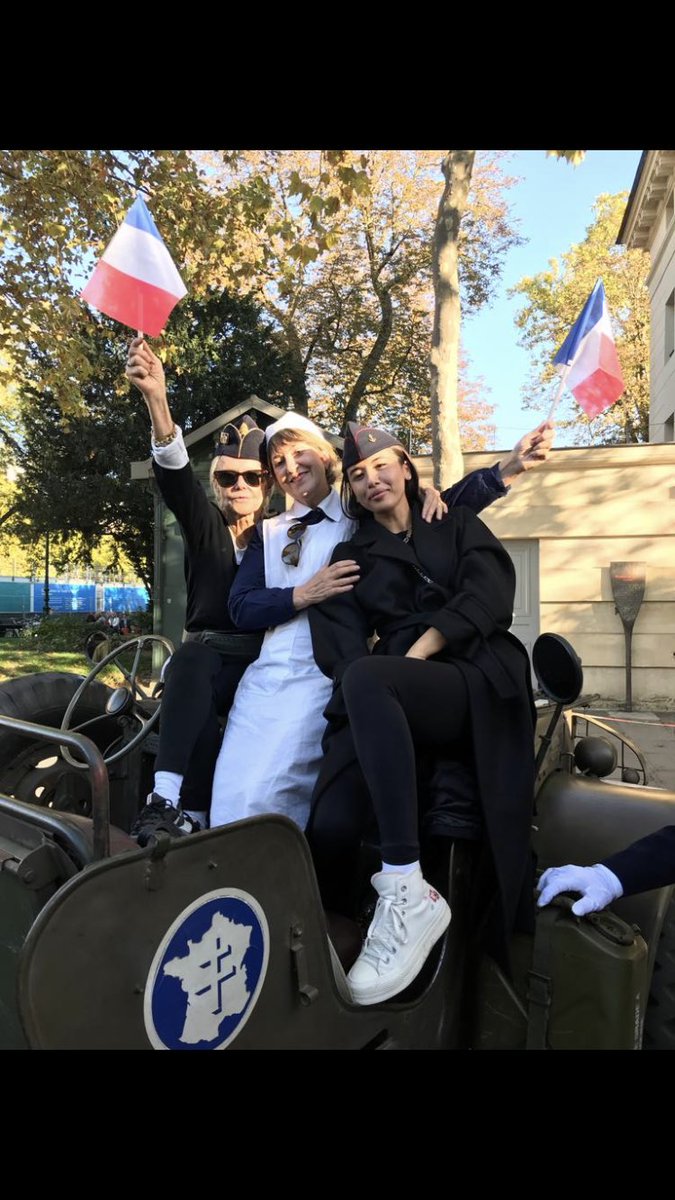 GUIMIOTF's tweet photo. Ce jour émouvante Commémoration 75 ans disparition du #generalleclerc avec Martine #francelibre #devoirdememoire #histoire #patrie https://t.co/iaYu31r6lT
