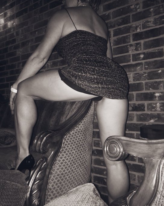 You can find me in da club 🎶   &amp; here 👇 1/2 off birthday sale   https://t.co/PZWDqfRjR3 https://t.co<a href="/tag/mywifedates"class="tags"><span>#mywifedates</span></a>