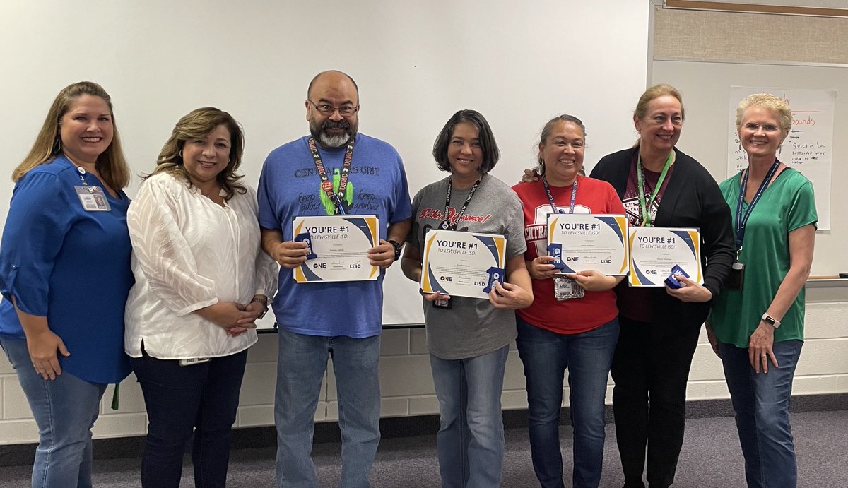 Thank you @Central_ES for a fabulous afternoon of celebrations! ⁦@LewisvilleISD⁩ appreciates your All-Star 🌟recipients for their dedication to our community! ⁦@LISD_HR⁩ Thanks Principal ⁦@shaunna_buck⁩ for the hospitality! ⁦@SheliaKSmith⁩ #OneLISD