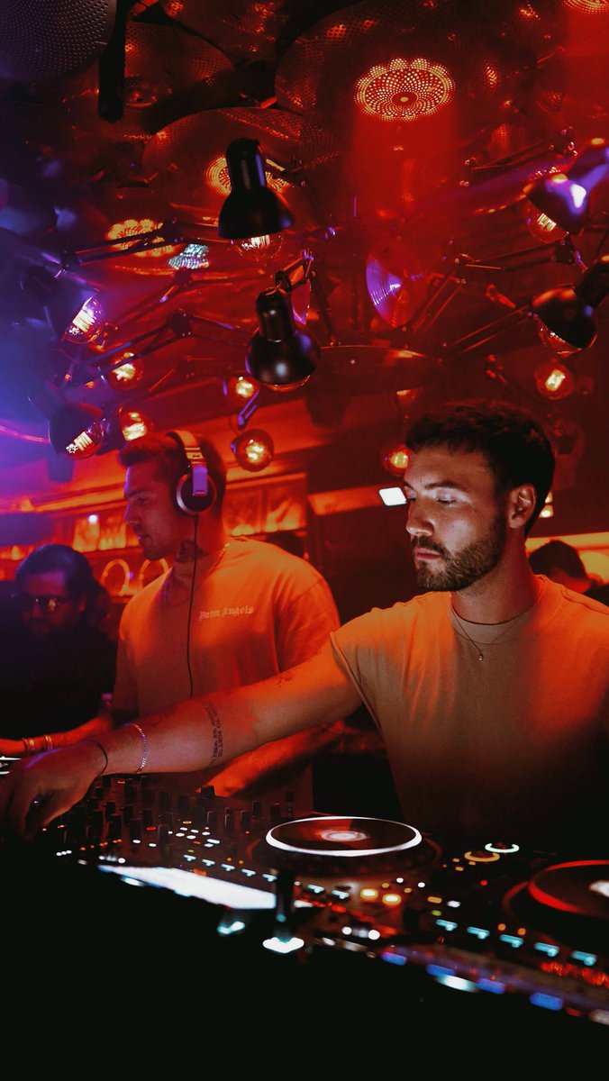 TOMandCOLLINS's tweet photo. Gracias por otro lleno total en @terms_records con @denniscruzdj prepárense para la próxima!// thanks for another sold out @terms_records with @denniscruzdj ! Prepare for the next one! https://t.co/NLA4D5pGME