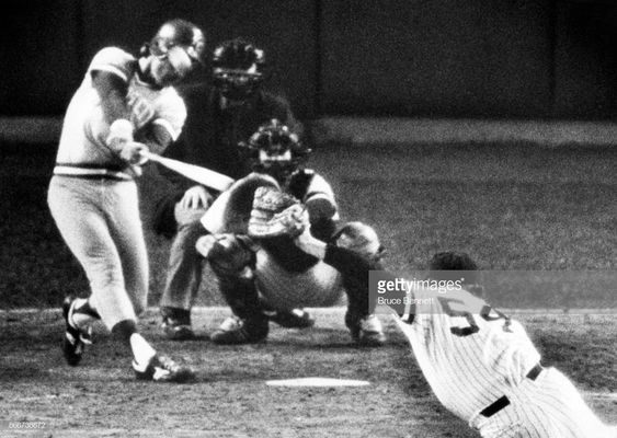 baseballinpix's tweet photo. George Brett hits an upper-deck three-run home run off  Goose Gossage to give the a 4 - 2 victory and a three-game sweep of the Yankees in the ALCS, October 10, 1980. https://t.co/yn4V67ybaH