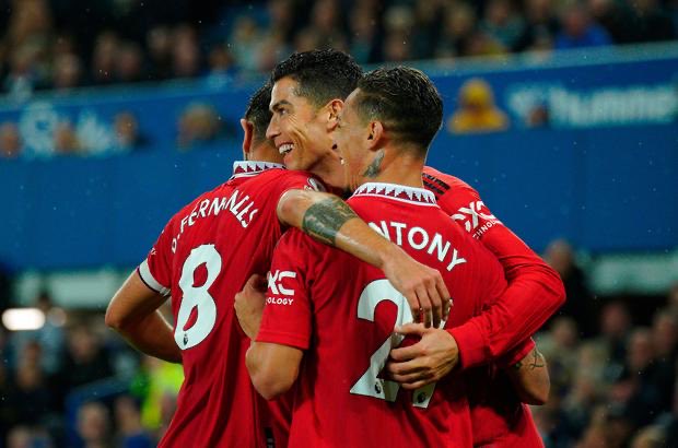 Ronaldo's 700th gives Man U win over Everton !