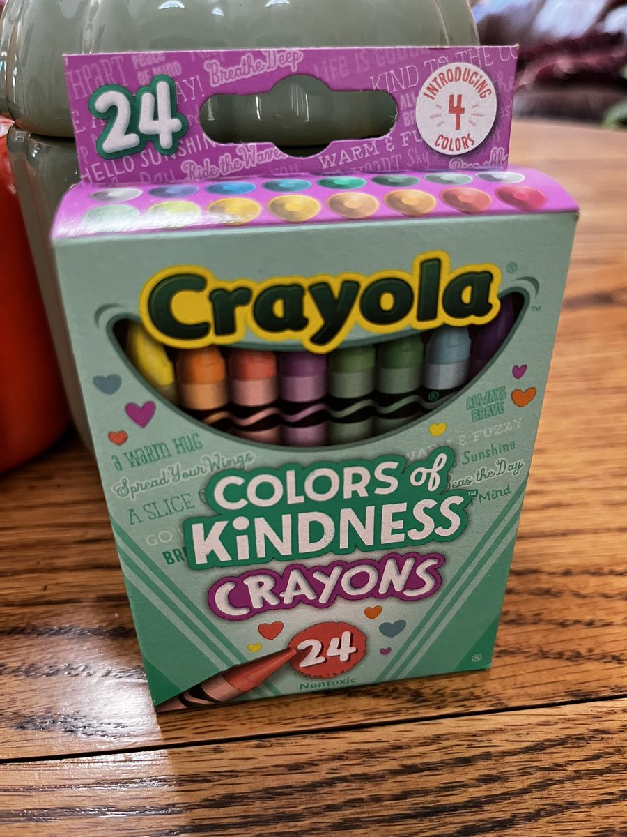 Oh Crayola… you make my heart happy 😍 <a href="/Crayola/">Crayola</a> <a href="/bigheartforkids/">SAttebery</a> #schoolcounselor #schoolclimate #KindnessMatters #kindness