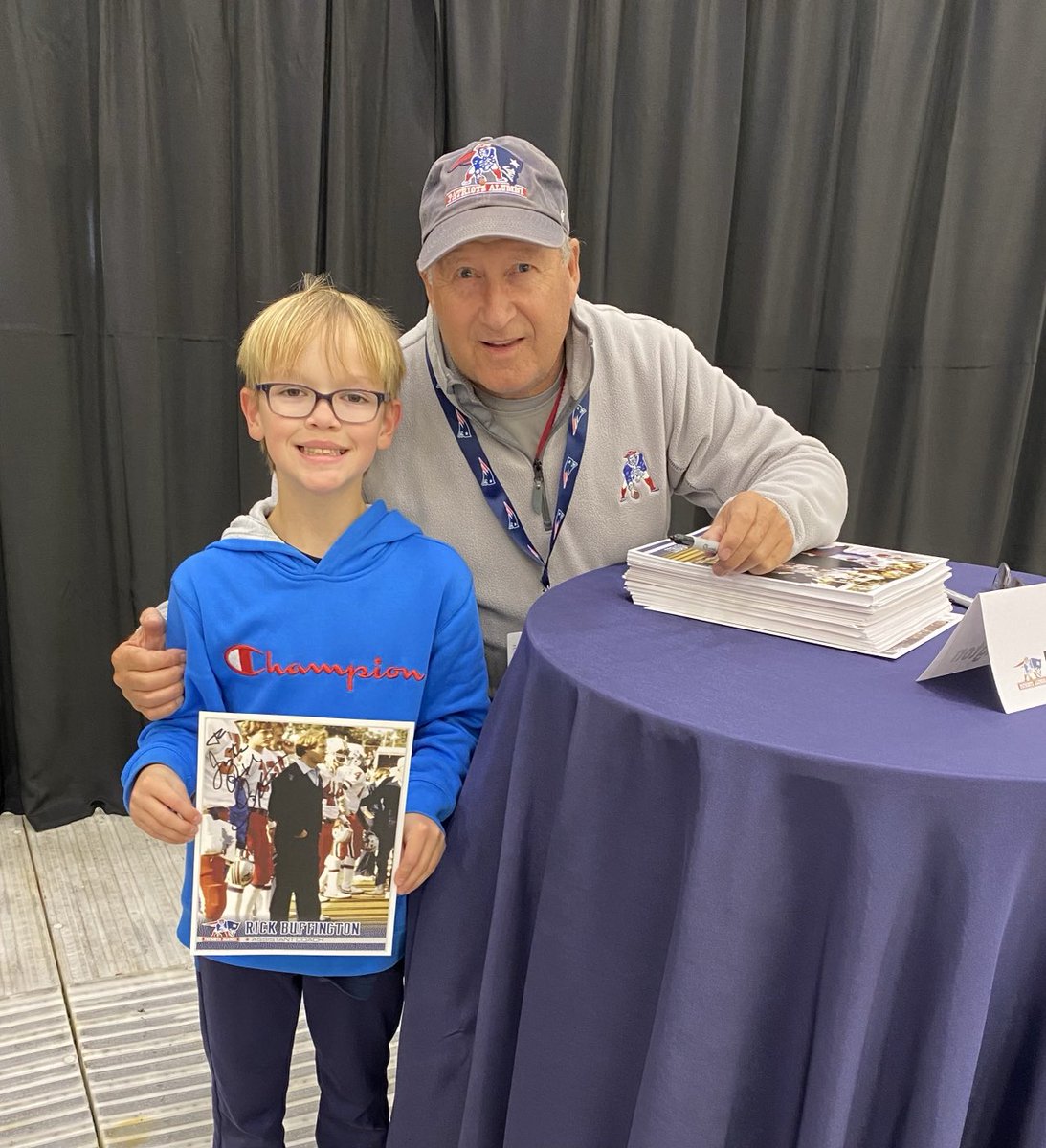 marktruss29's tweet photo. Awesome Sunday morning hanging out with my son at the Patriots pre-game tailgate party held in the indoor practice facility, before enjoying watching the Pats impressive victory #ProudPatriotsMember #Patsgame https://t.co/VQFwPxgO0U