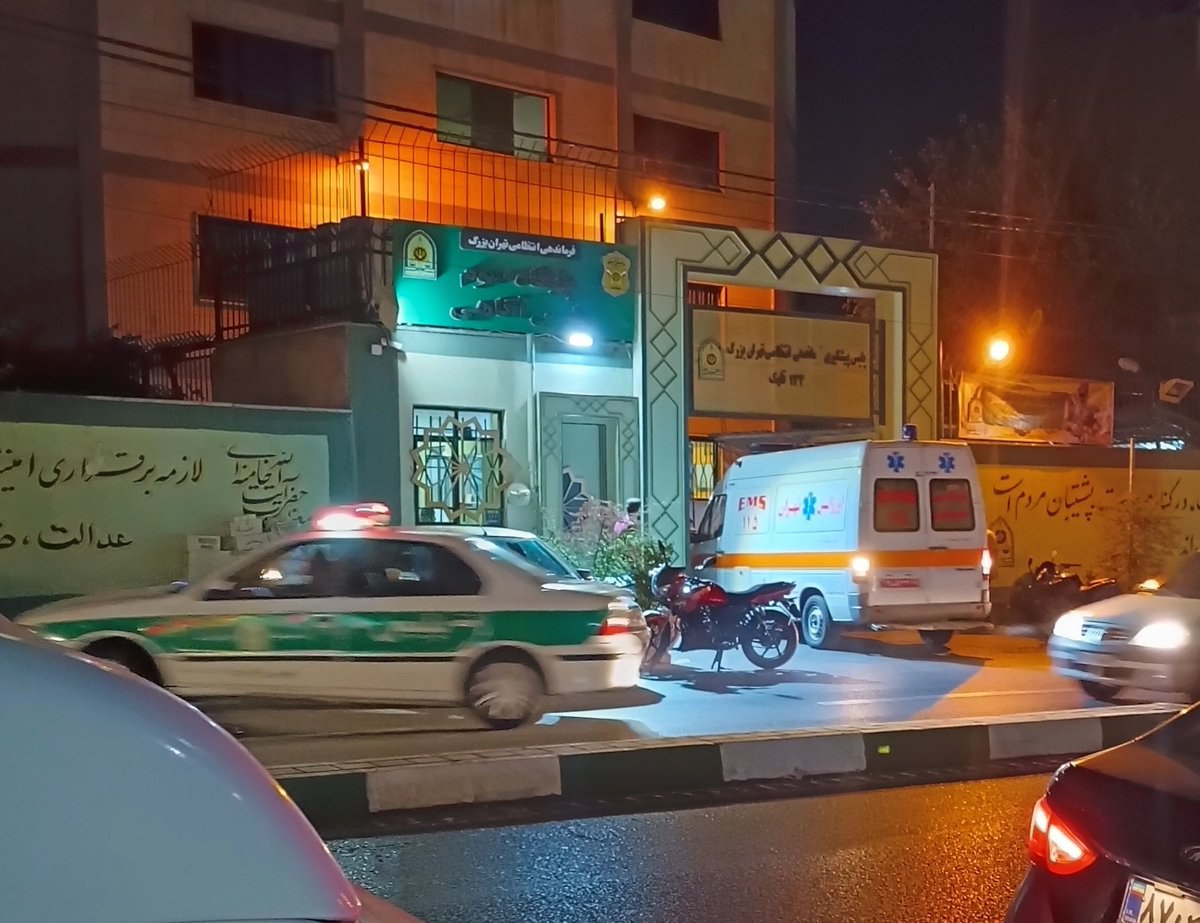 Here is #Iran 
They use an ambulance to move repression forces.
Protesters are taken in ambulances to unnamed prisons and tortured!
#Mahsa_Amini‌  #مهسا_امینی