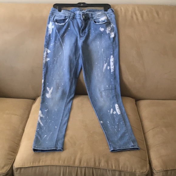 NoJunkHere1's tweet photo. So good I had to share! Check out all the items I'm loving on @Poshmarkapp from @CandiFay12 #poshmark #fashion #style #shopmycloset #whitehouseblackmarket #inuikii #partners: https://t.co/gwfYcyRn8X https://t.co/jkHSyYPk3Y