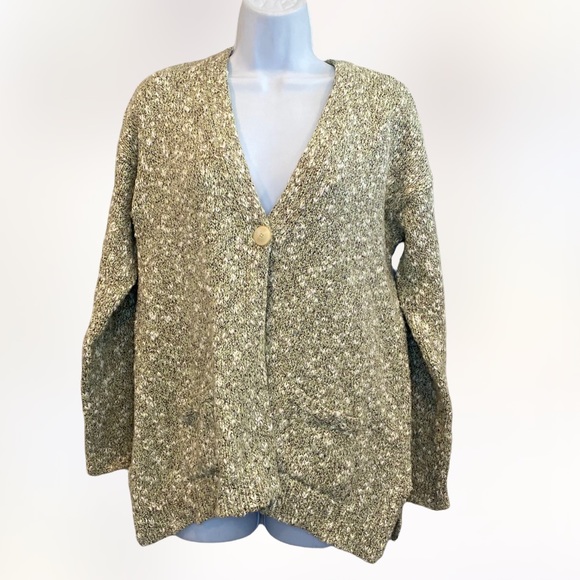 Docsdealz's tweet photo. So good I had to share! Check out all the items I'm loving on @Poshmarkapp #poshmark #fashion #style #shopmycloset #prana #sartore #jjill: https://t.co/lx0uZKmbfS https://t.co/dibAiiQ4wM
