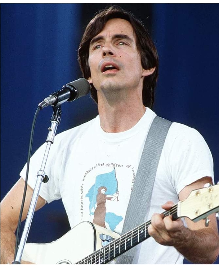PARABÉNS FELICIDADES UM GRANDE ABRAÇO. 

Happy birthday JACKSON BROWNE! (October 9, 1948) 