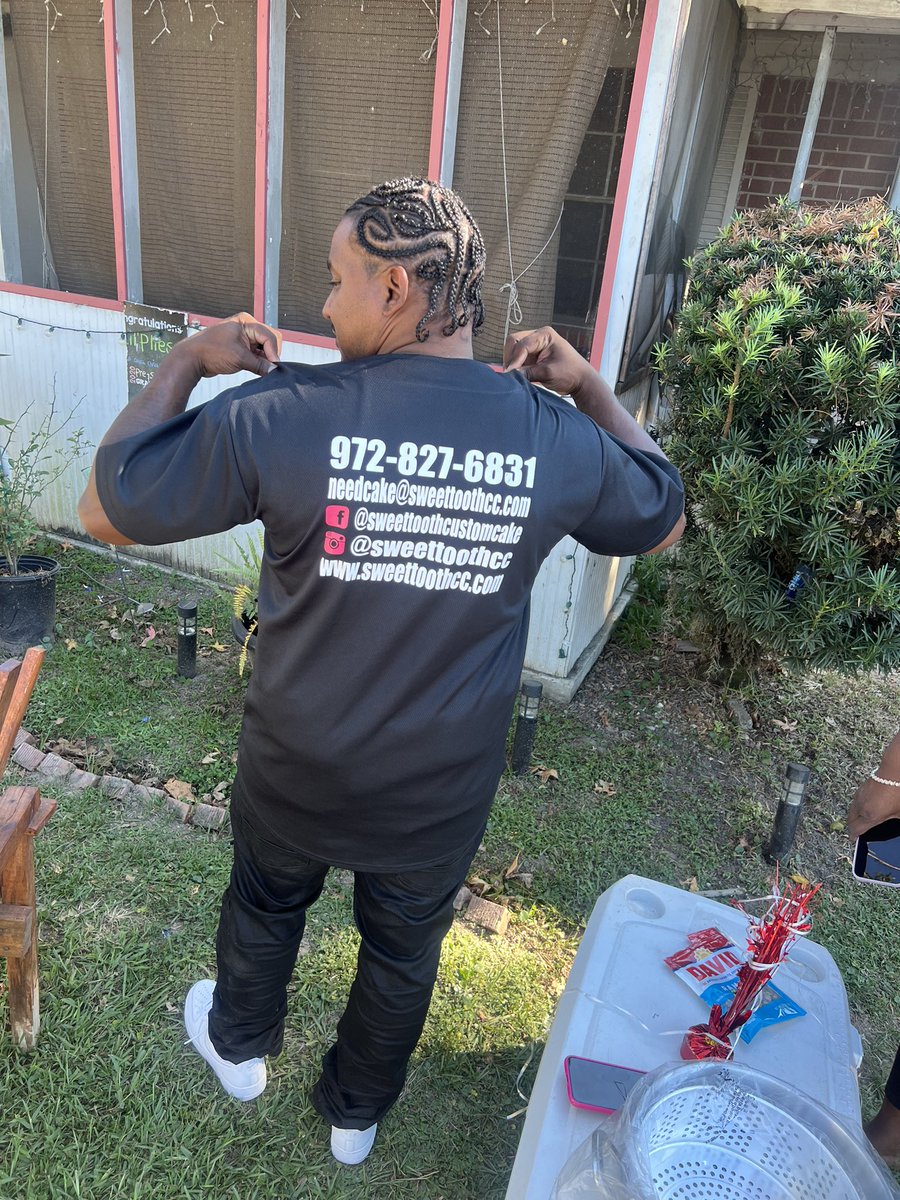 needcakecallme's tweet photo. If my lil bro don’t do nothing else… he gone support me….#NeedCake https://t.co/TQGbg2Op9H https://t.co/uPQRBpeJ3Y