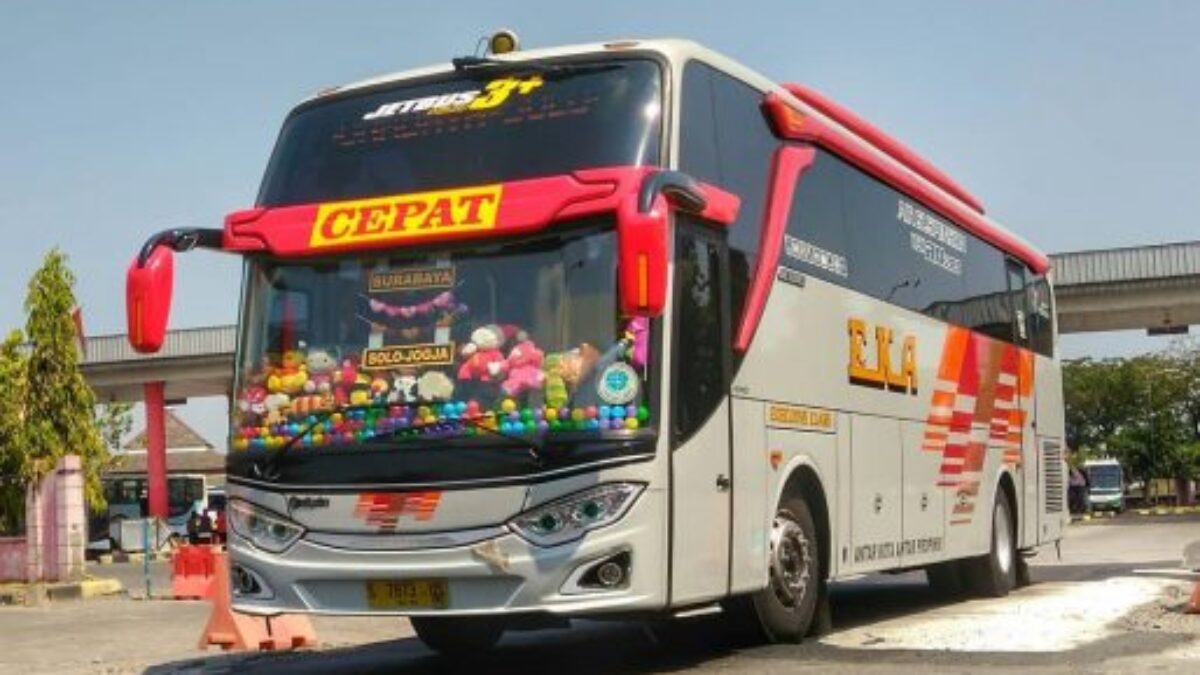YantoeMas's tweet photo. Bus tembus Surabaya - Cirebon an ada via Pantura ada selatan tol keluar masuk, tarif beda2 Jawa timur an. @BisKota_ @RMursit8 @ayonaikbiscom @BMC_Cikapur @InfoSumberGroup https://t.co/7T7wdLVCaa