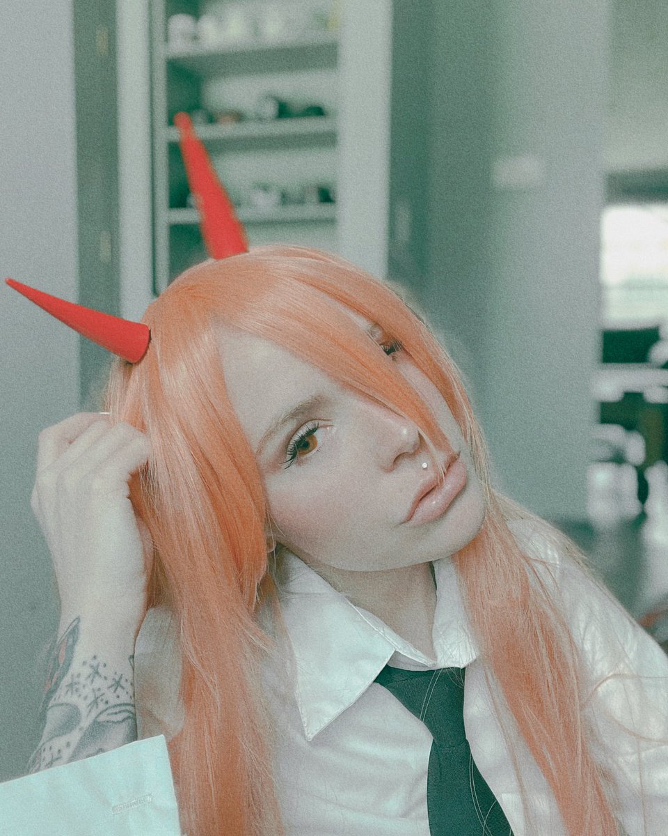 TommiLC on Twitter: "So ready for chainsaw man"