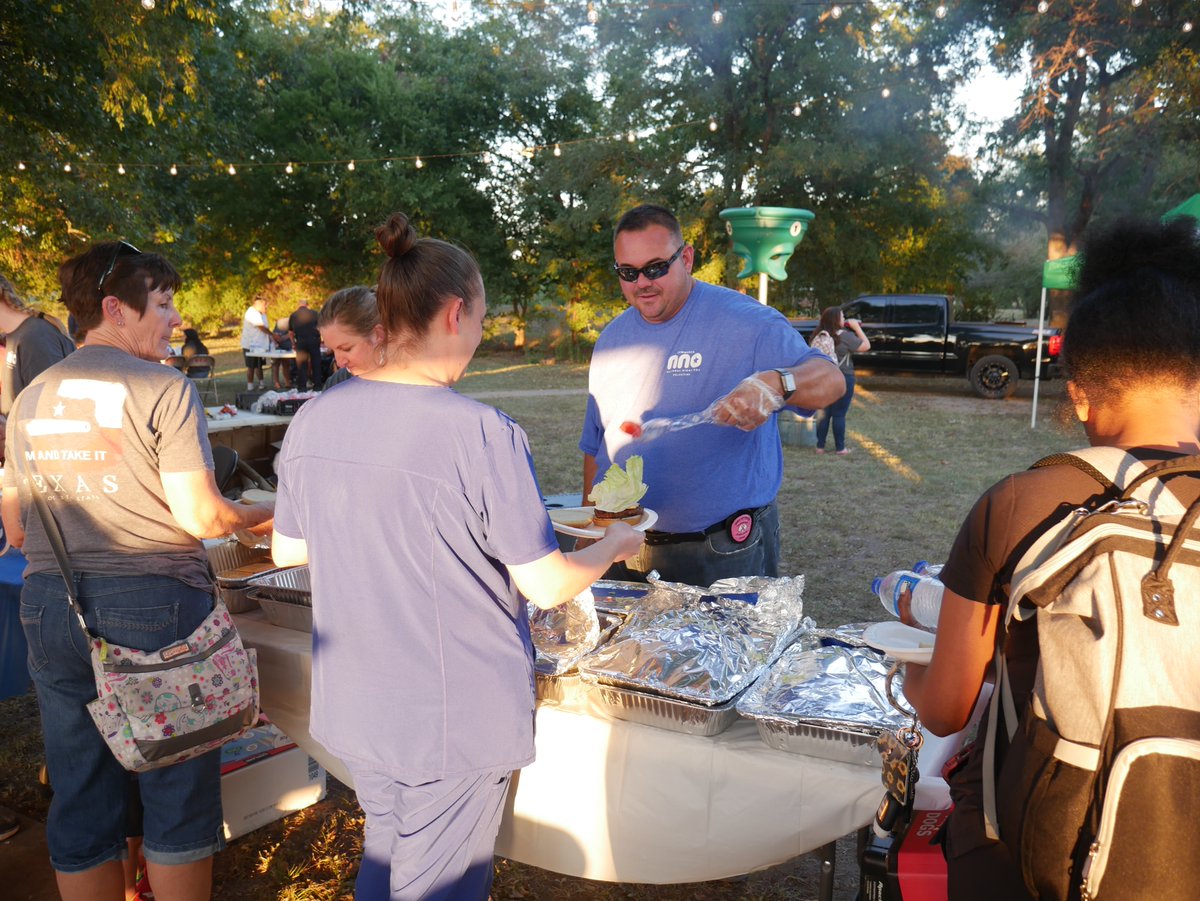 CityofCommerce2's tweet photo. Last week's National Night Out was a success! A big thank you to all the wonderful families who came out Tuesday night!
#NationalNightOut #Commercetx https://t.co/lPcJbBmxZm