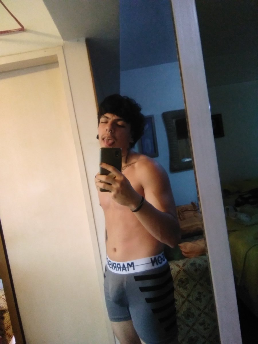 didsleezy's tweet photo. Qué tal me luce el gris? https://t.co/GEwExyzPpO
