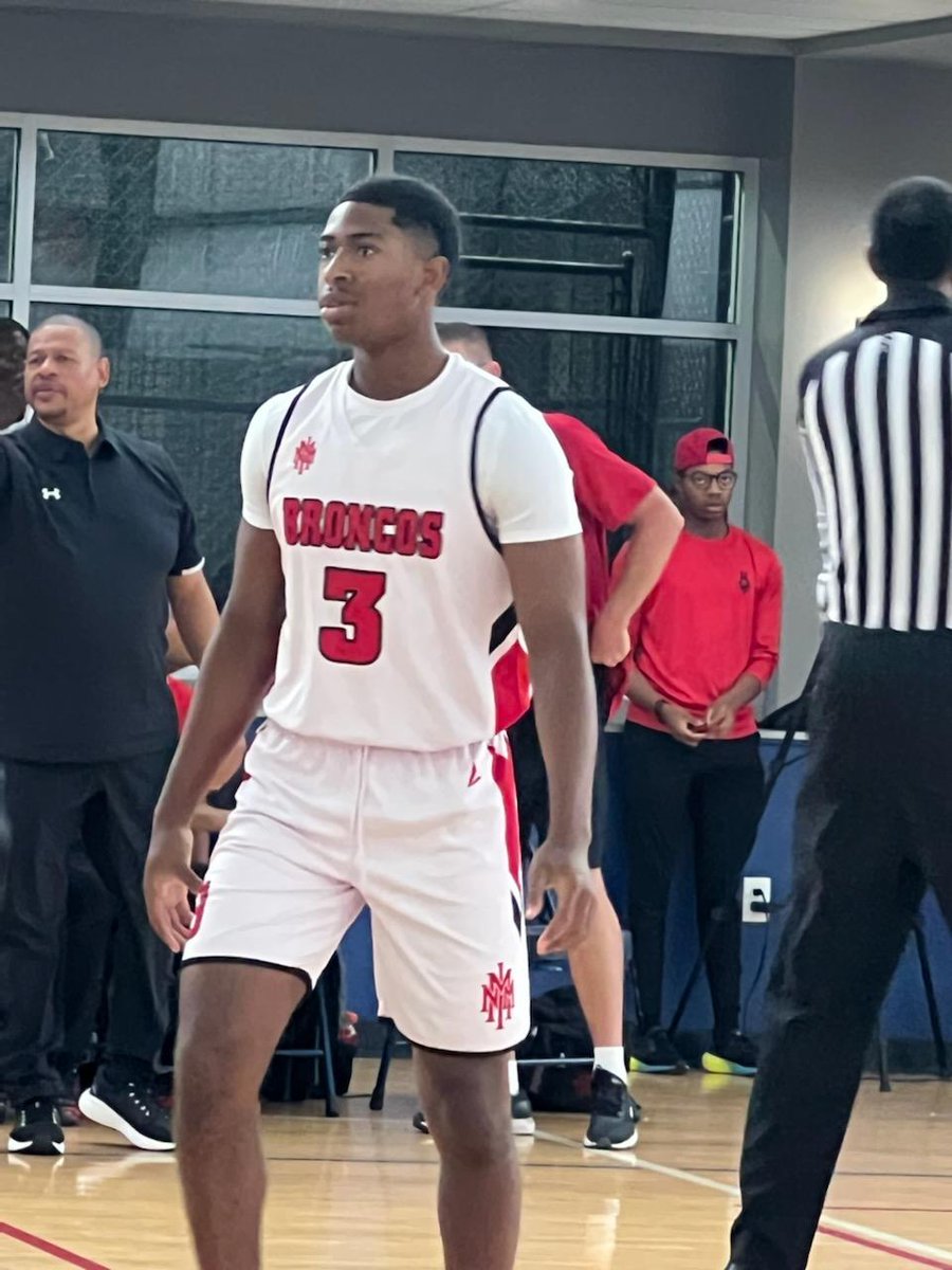 CJ Williams on Twitter "Great college debut at the Mullen/Mitchell