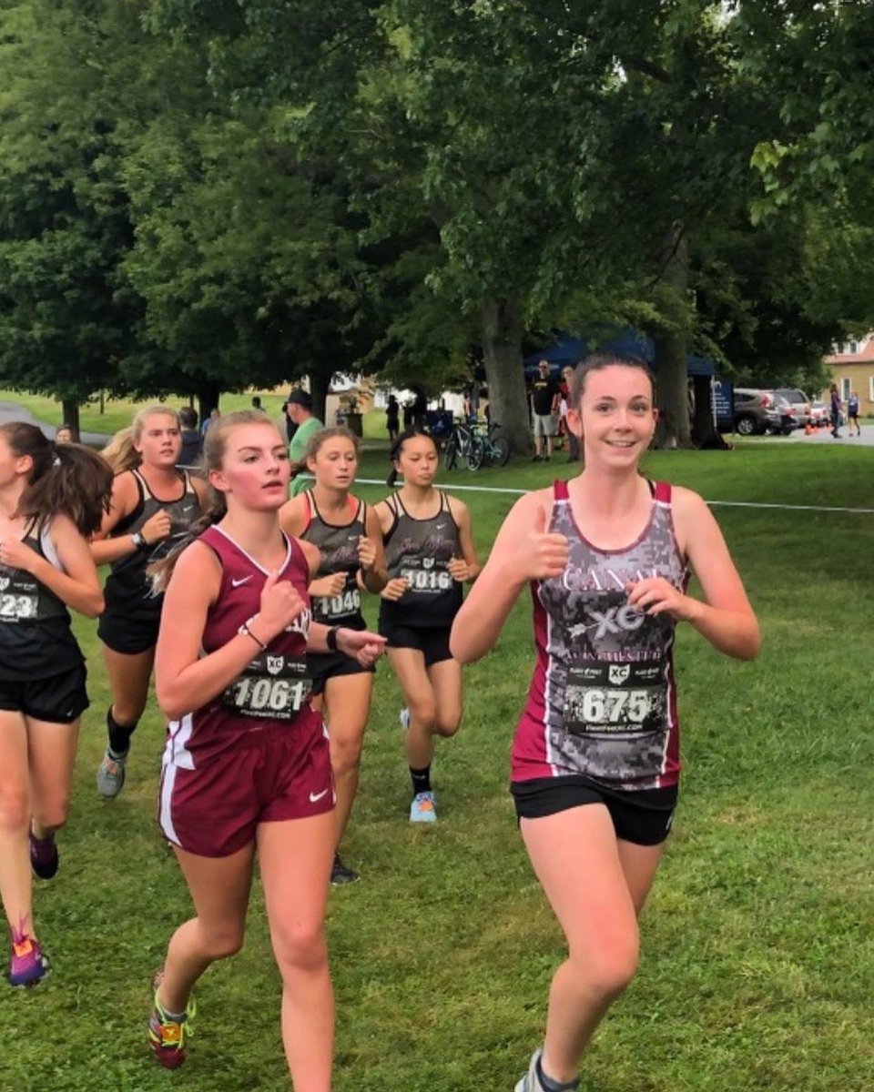🎓Senior Spotlight🎓

✨LIBBY BLADES✨

🤍My favorite XC memory is hanging out with the team after practice

🤍My favorite race was the Celtic Clash freshman year

🤍My future plans are to go to college and major in biology