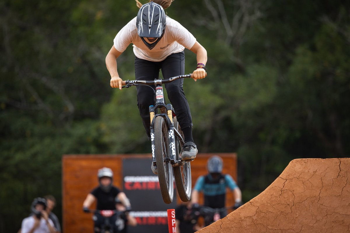 An update on the 🤴 and 👸 of Crankworx standings…

Here’s how things are looking as we get ready for Crankworx Rotorua.

Queen of Crankworx:
1. Jordy Scott
2. Vaea Verbeeck
3. Caroline Buchanan

King of Crankworx:
1. Bas van Steenbergen
2. Tomas Lemoine
3. Mick Hannah