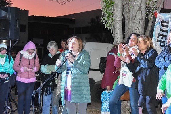 EstelaEDiaz's tweet photo. No es el dibujo preciso de la consigna, sino que emerge de las respuestas que las mujeres y los colectivos de la diversidad de este pueblo han conquistado en todas las etapas de nuestra historia.
#ENMSanLuis2022 #35ENM #SanLuis #Mujeres #Diversidades #Lgtbi+ https://t.co/ZusZXDSLIv