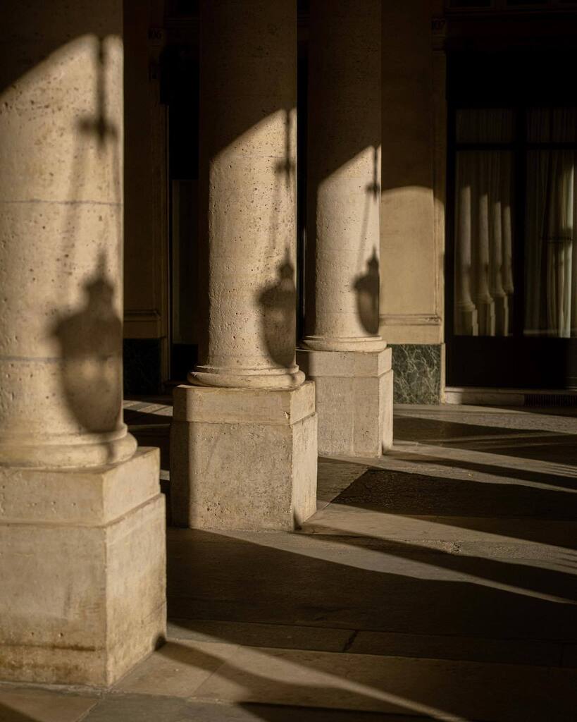 Light and shadows in Paris.

#Paris #PalaisRoyal instagr.am/p/CjggfHhL6AI/