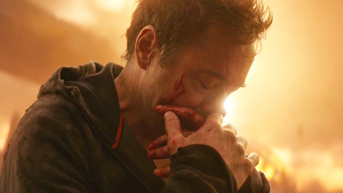 TStarkProject's tweet image. I will forever hate #AvengersEndgame 
Tony didn&apos;t deserve to die. After all the suffering and traumas he was ready to endure all these years + everything he did and sacrificed without receiving anything in return, he deserved to rest with his family
#BringBackTonyStarktolife
