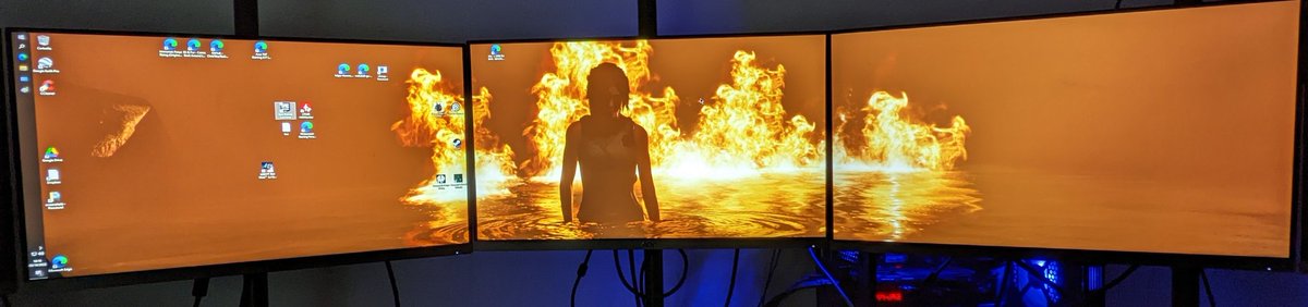 julien_baudouin's tweet image. Made them during the last month for the 3rd time each. And finally, I prefer the 1st. Difficult decision. Cos more epic gunfights.
Always beautiful on ultra settings and Surround/#Eyefinity