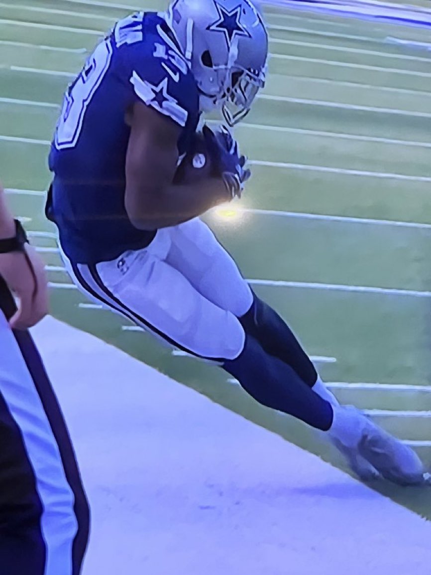 ParisaMichelle's tweet photo. This is why we don’t cancel him for bad drops ;). (@jtuck151 😎) https://t.co/uWRWh8DRSf