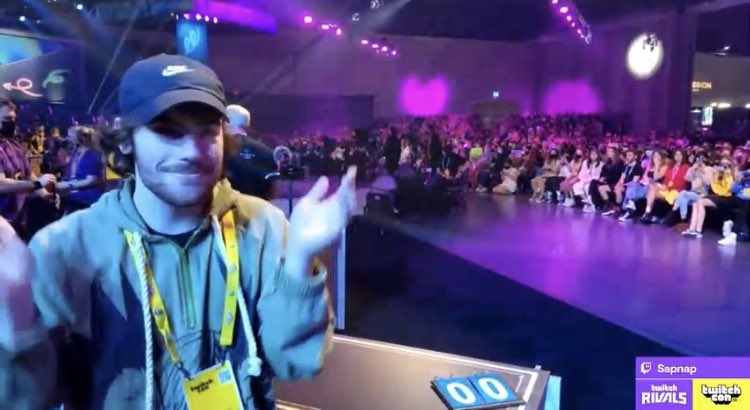 dnfgone's tweet photo. hes so cute😭😭💗 https://t.co/kqKEZLHAGm