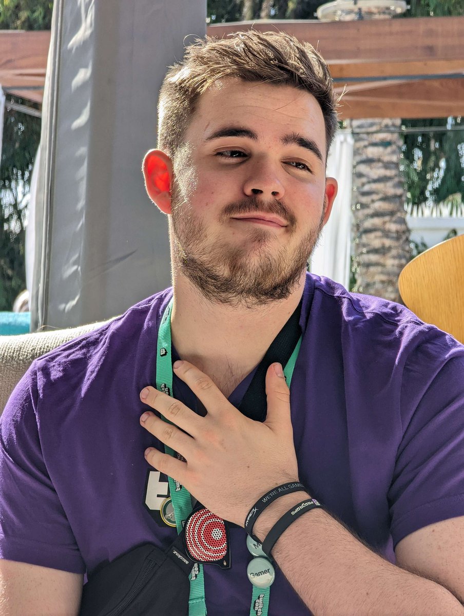 benpeplowactor's tweet photo. Tell me a year ago that this would be where Iβm atβ¦
I would not have believed you. #TwitchCon2022 #FourthwallOasis https://t.co/A0kCIZhWOS