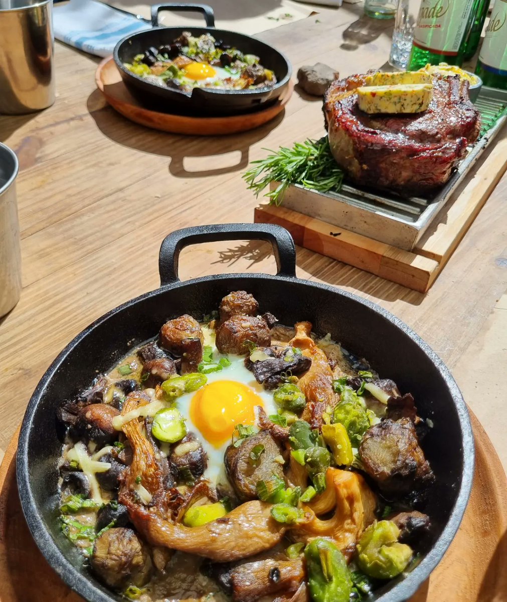 tomas_tarnofsky's tweet photo. @fmendiguren Mira esto te va a gustar. Hoy fui a Azcuénaga. Nuevo restaurante Le Four https://t.co/AkRy4GlKju