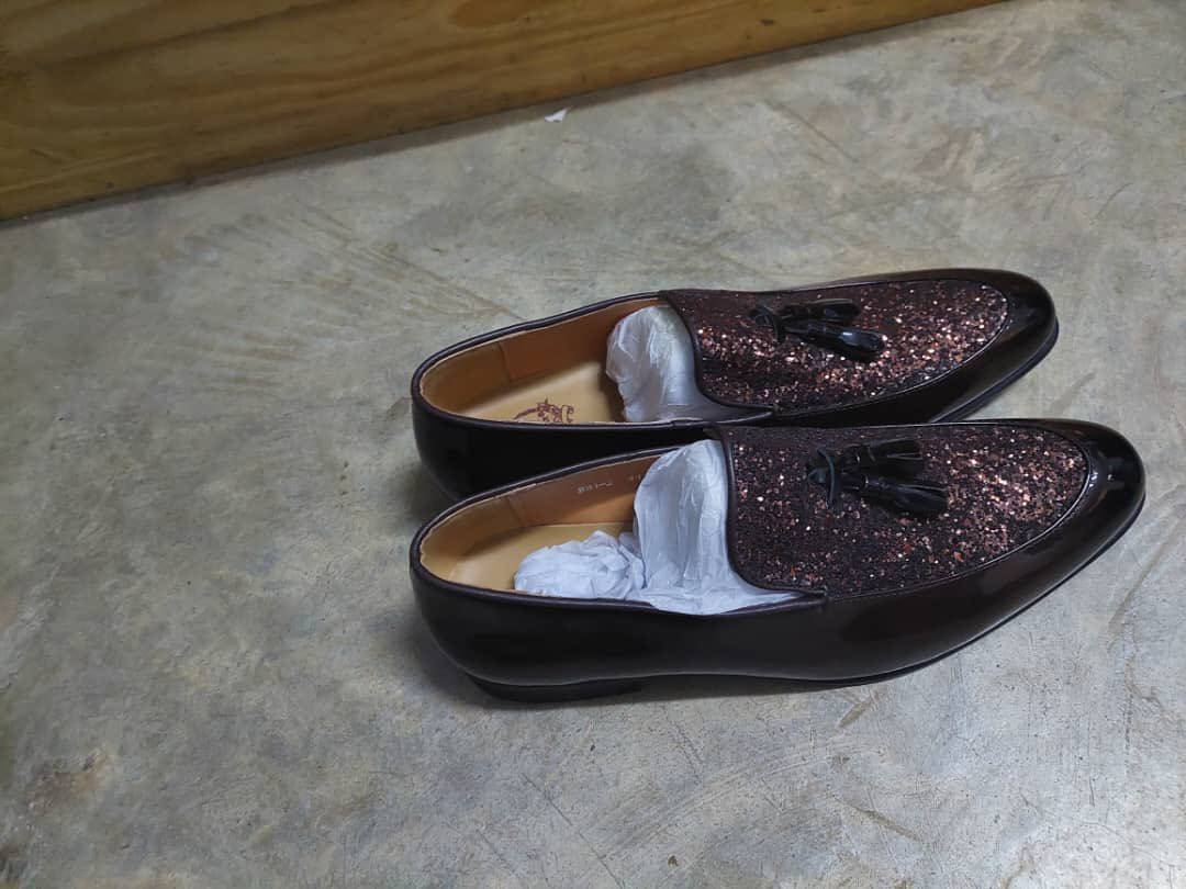 ThreadHuntersMw's tweet image. Imagine how classy you would look in these or how your mans can look in these… they can be yours for just K60,000.