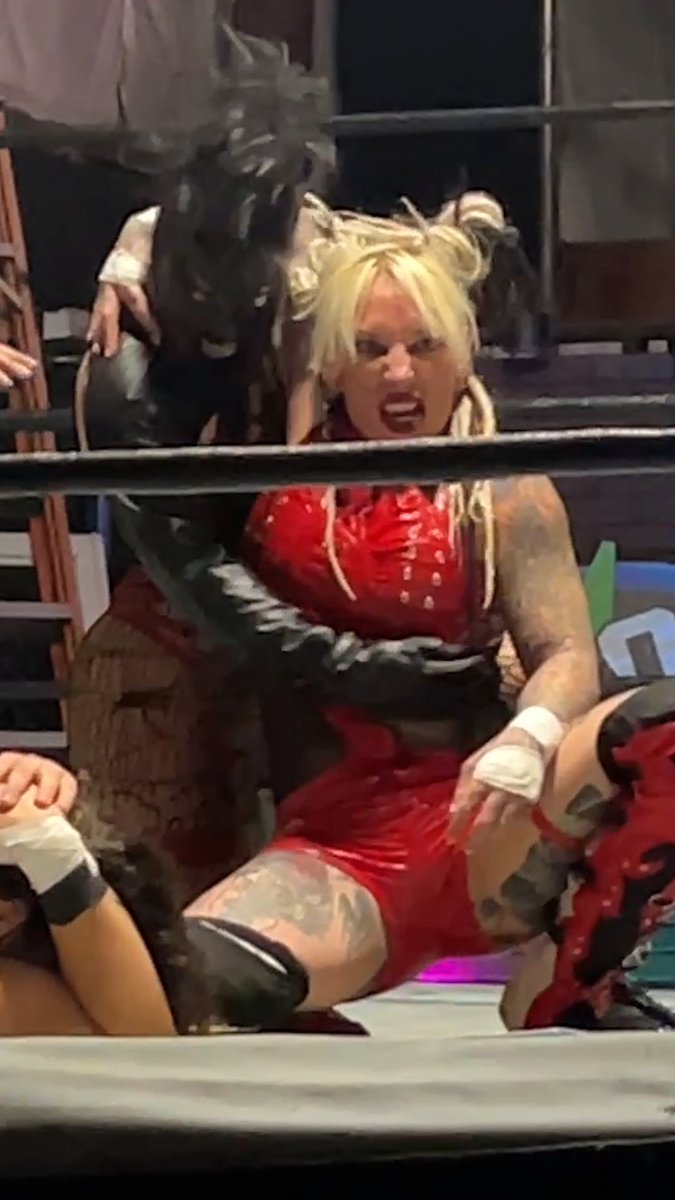 MOTHERENDLESS's tweet photo. 😈Code name: NEMESIS 😈
@thefloridamaam @ECHOENDLESS
😈 Evil Eminence 😈
.
#bspoctober #mother #motherendless #prowrestling #womenswrestling #aew #wwe #nxt #bdsm #czw #h20 #bsp #ccw #awa #impactwrestling #lucha #goth #halloween #fitness #girlswholift https://t.co/zH0pkftPXd