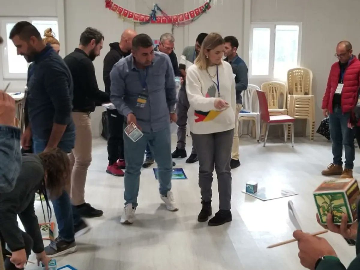 Kutup4004's tweet photo. 1. Günümüzün son etkinliğinde Doç.Dr. Nazihan URSAVAŞ hocamızın sunumuyla harika bir "su döngüsü" yolculuğuna çıktık... 
#tübitak4004 @Tubitak @nazihanursavas 💙 https://t.co/Ww873hYgub