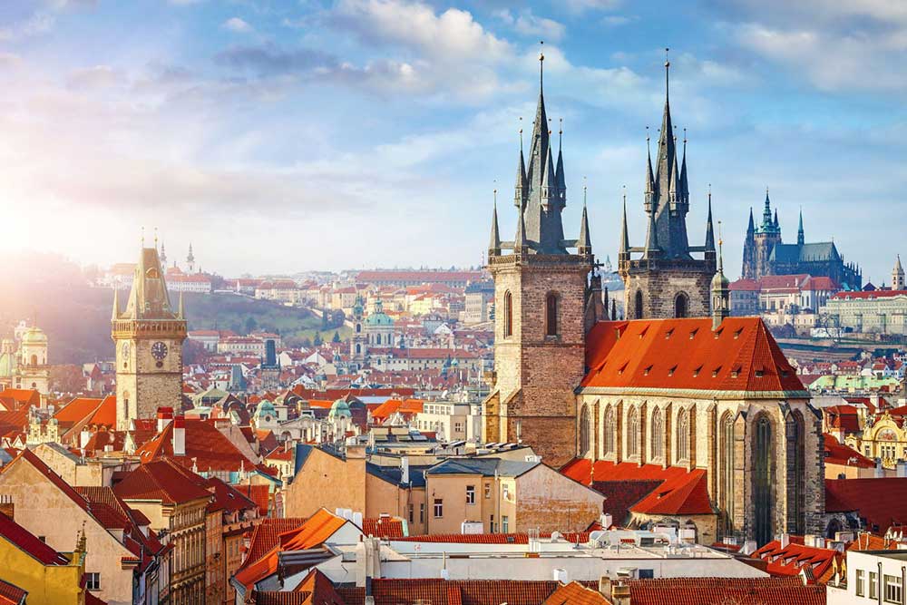 ✅Biggest consumers of beer per capita ✅World's longest swing bridge ✅Second largest ossuary in the World How many of these are on your Czech Republic Bucket List? 👉30+ Great Places To Visit In Czech Republic bit.ly/3ejqLzG via @in_departures