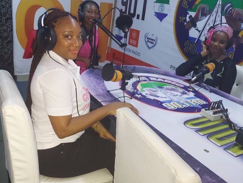 slemsaSL's tweet photo. The fight against Breast Cancer still continues. Radio discussion at Freedom Radio 90.1 FM. October is the Pink Awareness month.π
#breastcancerawarenessmonth2022
#SLEMSA
#thinkingpink
#thinkingpinkbreastcancerfoundation https://t.co/nmrab2KJOQ