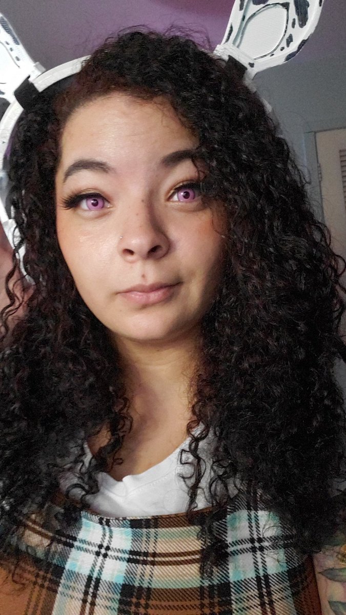 itszeroish's tweet image. Going pink today! :D come pop by stream if you'd like it's gonna be a long one! twitch.tv/itszeroish