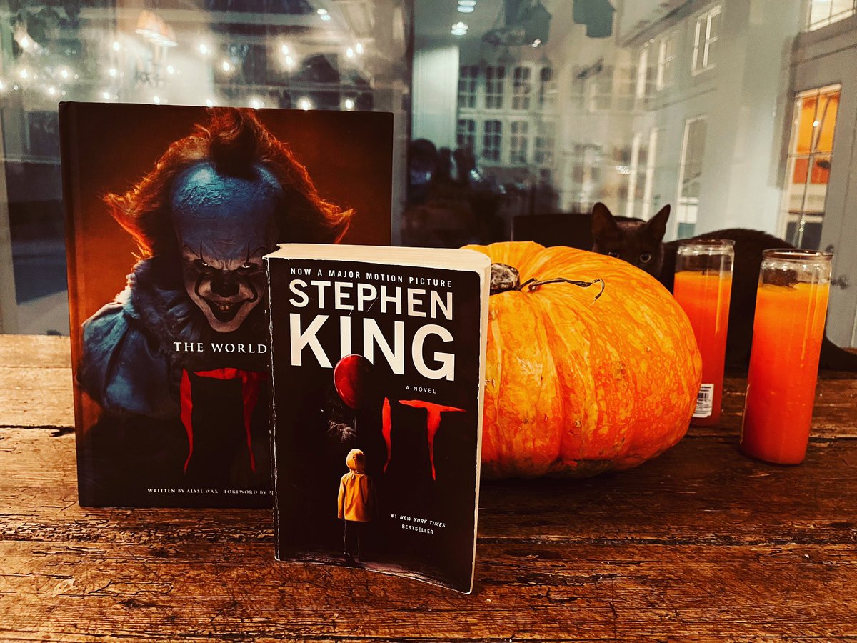 Happy Halloween everyone, we’ve got so many wonderful tricks and treats for anyone who loves this holiday season. Come in and browse our wonderful horror section and spook-tacular books. @StephenKing #horror #book #booktwt #BookTwitter