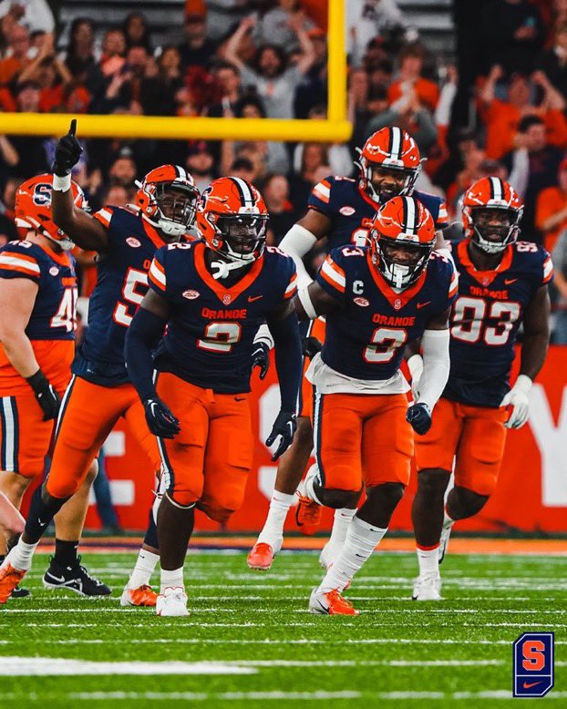I’m extremely blessed to receive my 13th offer from Syracuse university. @CuseFootball @WRCoachmj @RivalsFriedman @MaxPreps @DmvSportsLive6 @UAFootball @247fbrecruiting @SFAfootball_MD @CoachMessay @WDorsey_7 @CoachJustinAR @_CoachT8nk @reddblaze7333