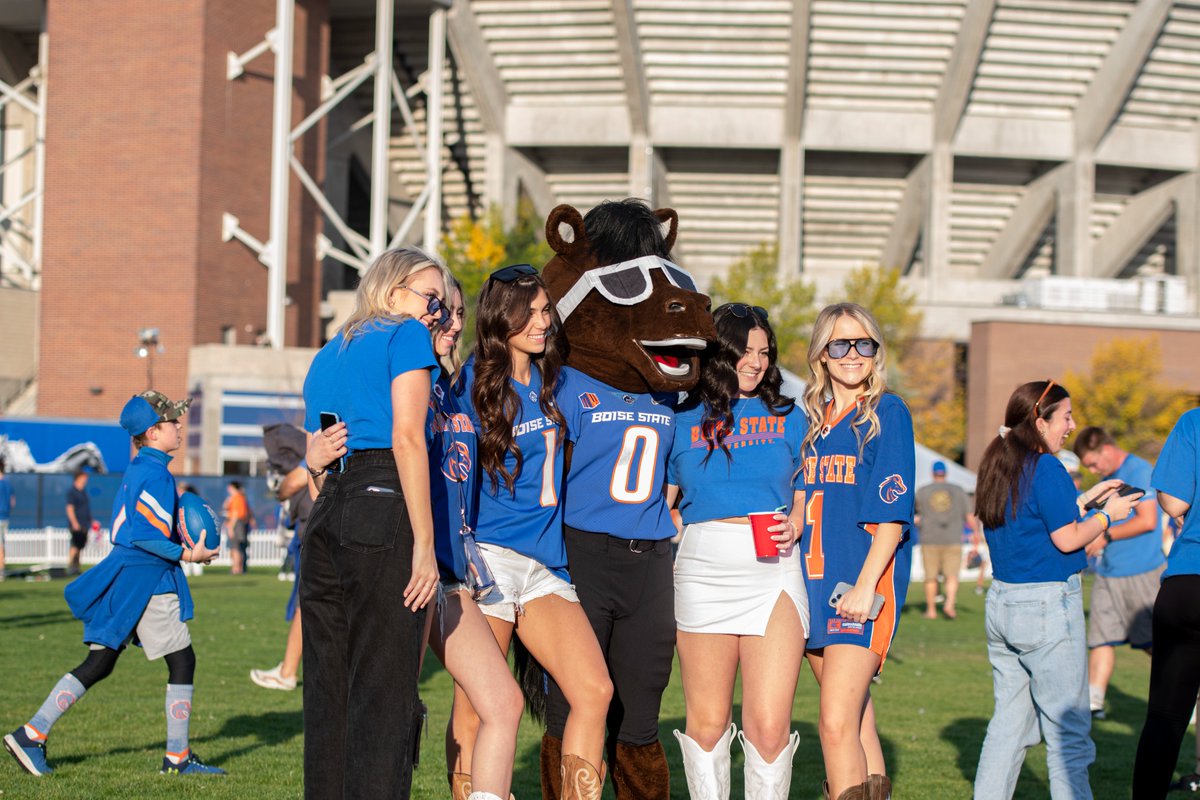 Boise State University tweet media