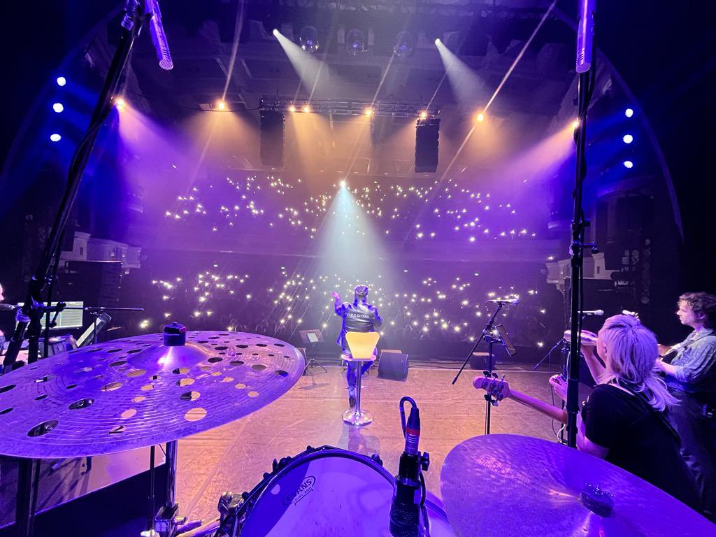 Joe McElderry tweet media