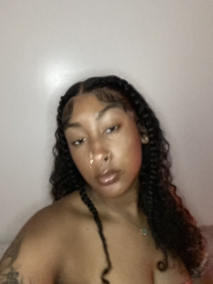 901adt's tweet photo. I thought that I was dreaming when you said you luv me🥹🤍 https://t.co/wMDr4vkkYH