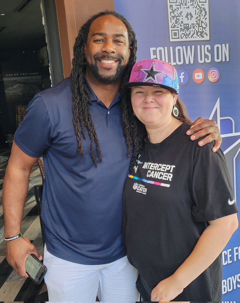 Azul1323's tweet photo. #ThePerfectSunday @dallascowboys #Football🏈💙🤍⭐️ @Mr4thAndLong @SkywalkerSteele @AtoZDallas #DC4L #LetsGoCowboys #MargaritasAndFootball🍹🏈
#CancerWontStopMeFromCheering4MyBoyz https://t.co/OyV7qYaejn