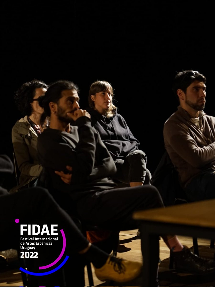 fidaeuy's tweet image. #Hoy En el último día de actividades del #FIDAE2022 🎭 Se realizó el taller con el diseñador de escenografía de “Las Cautivas&quot; Rodrigo González, para hacer un recorrido sobre el proceso creativo en todas las etapas de desarrollo del espacio escenográfico.