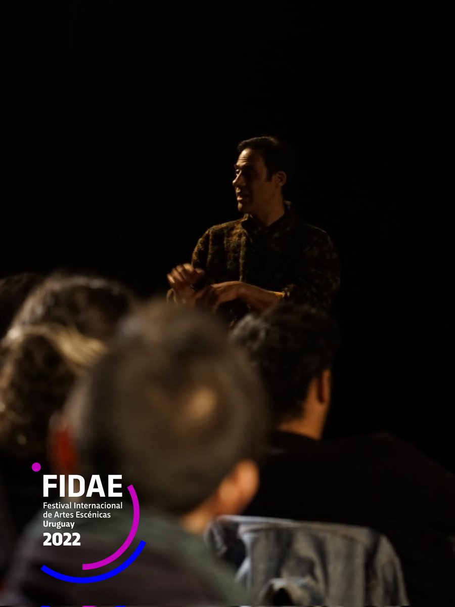 fidaeuy's tweet image. #Hoy En el último día de actividades del #FIDAE2022 🎭 Se realizó el taller con el diseñador de escenografía de “Las Cautivas&quot; Rodrigo González, para hacer un recorrido sobre el proceso creativo en todas las etapas de desarrollo del espacio escenográfico.