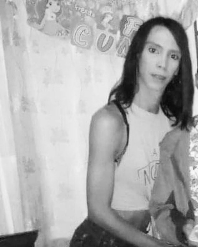 ¿Cómo hablar de paz total si siguen matando mujeres trans todas las semanas <a href="/petrogustavo/">Gustavo Petro</a> <a href="/FranciaMarquezM/">Francia Márquez Mina</a>?

Hoy en la madrugada fue asesinada Maite, mujer trans, en Calaraca, Quindío. ¿Cuantas vidas trans más tenemos que perder <a href="/alfonsoprada/">Alfonso Prada</a>?