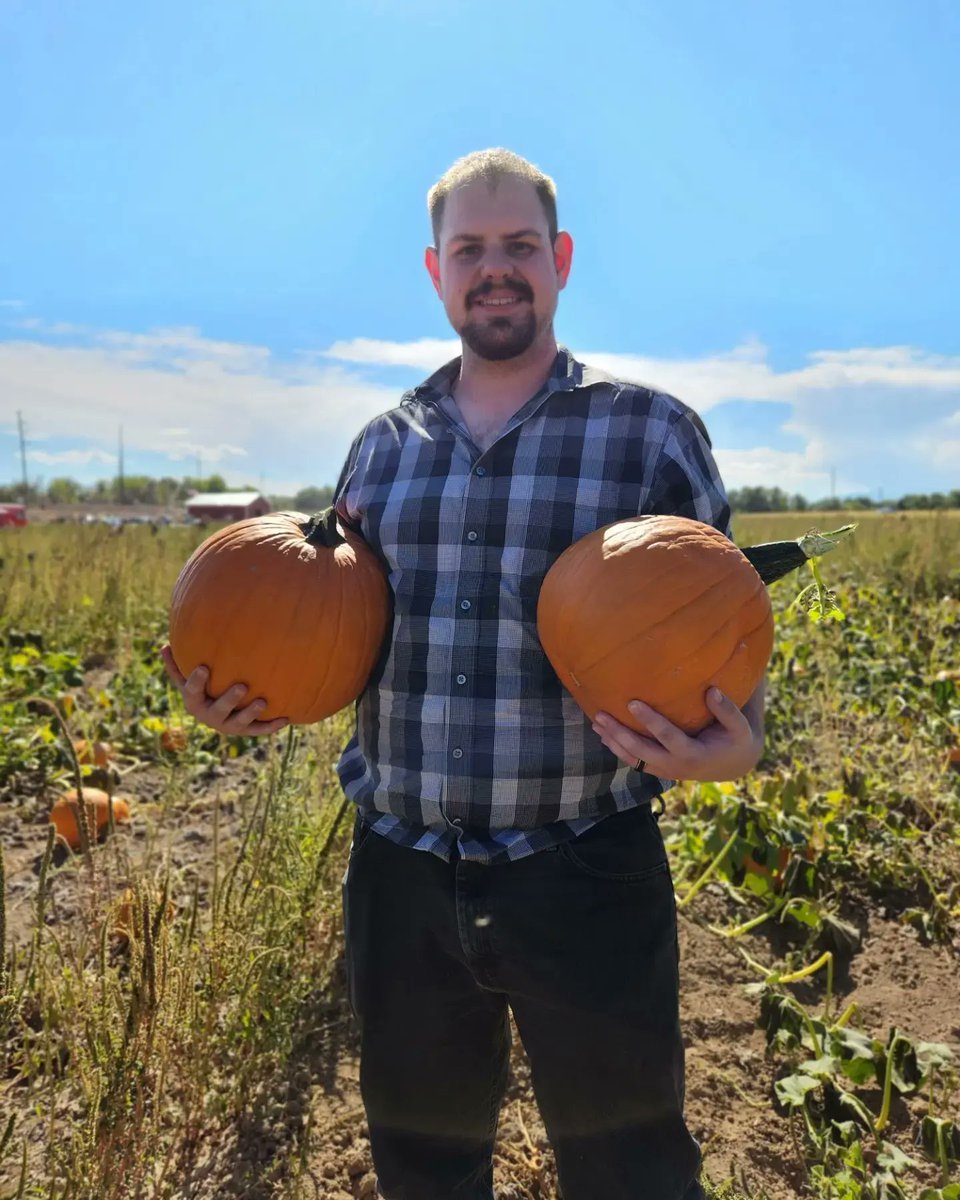 lyssalo98's tweet photo. Fall things 🎃 https://t.co/qUBFKYPZjW