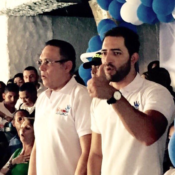 Danielbricen's tweet photo. 1. Carlos Mario Zuluaga Vicecontralor General de la República.

Ha hecho política por varios años de la mano del clan del Senador Efraín Cepeda del Partido Conservador en el Atlántico. Este senador es uno de quienes lideró la reforma tributaria en el Congreso. https://t.co/1lAJtUd9bX