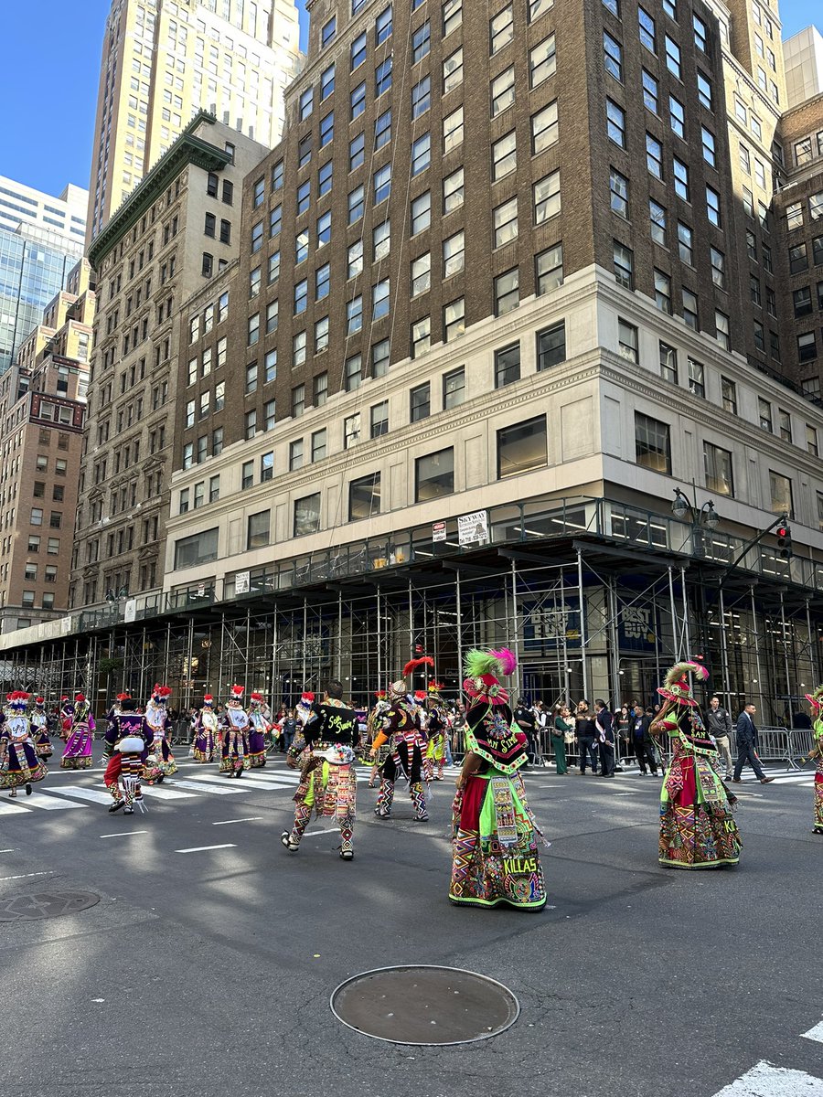 TONYTOKUYA's tweet photo. #hispanicparade https://t.co/5zSlwk39cs